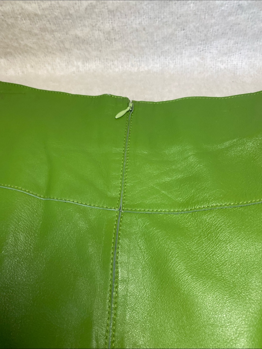 Wilson’s Green Leather A-Line Mini Skirt - Picture 3 of 12